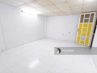 Bán nhà hẻm trần hưng đạo, quận 1, dt 18m2, 2 tầng, giá 3.25 tỷ