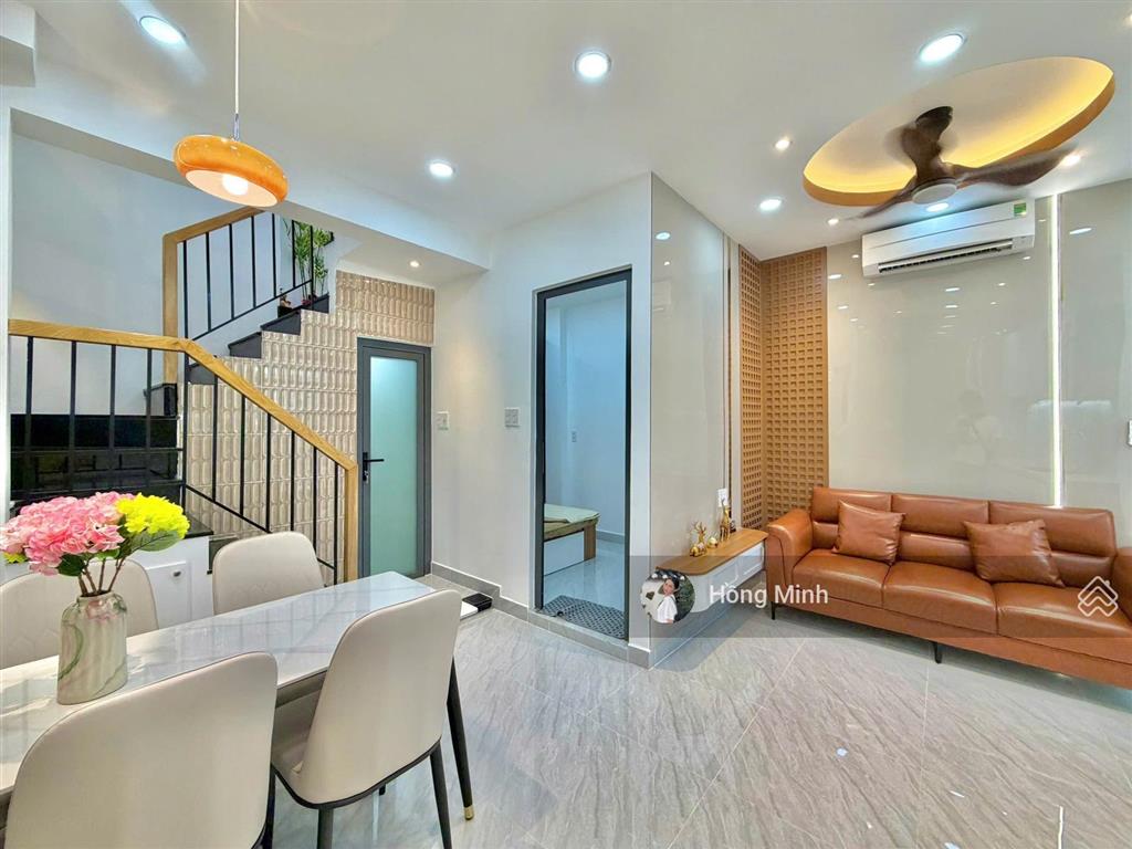 Bán nhà nguyễn công hoan, phú nhuận, dt 45m2, 3 tầng, 3pn, full nội thất, mới, ở liền, giá 5.7 tỷ