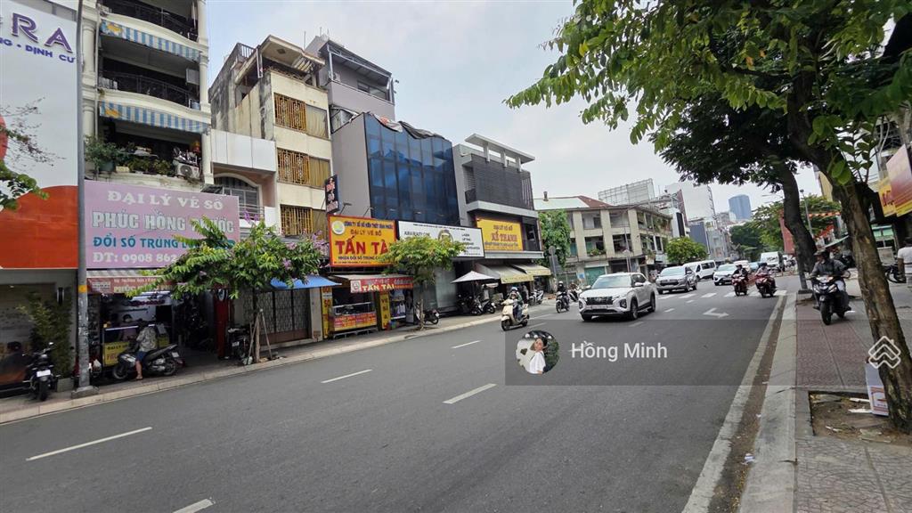 Bán nhà mặt tiền đinh tiên hoàng, quận 1, dt 60m2, 4 tầng, thang máy, hđt 90tr/tháng, giá 18.2 tỷ