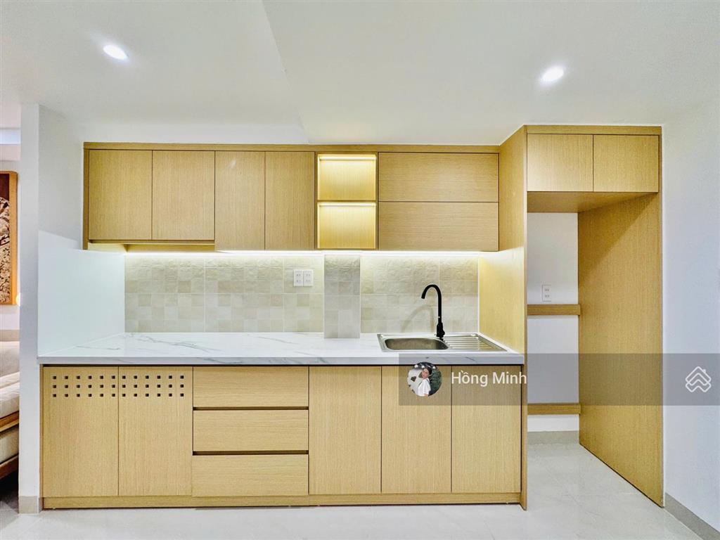 Bán nhà huỳnh văn bánh, phú nhuận, dt 7x7m  4 tầng  mới  full nội thất  giá 6.75 tỷ
