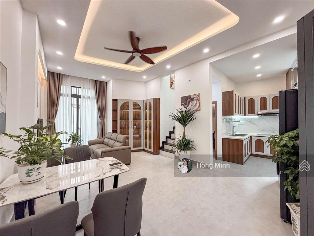 Nhà mới vạn kiếp  ngay khu phan xích long  tặng full nội thất  chỉ 5.75 tỷ