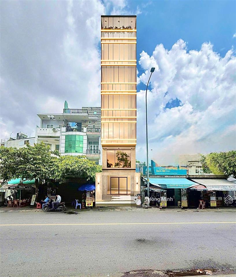 Bán nhà mặt tiền nơ trang long, p.11, dt 5x14m, giá 13,9 tỷ