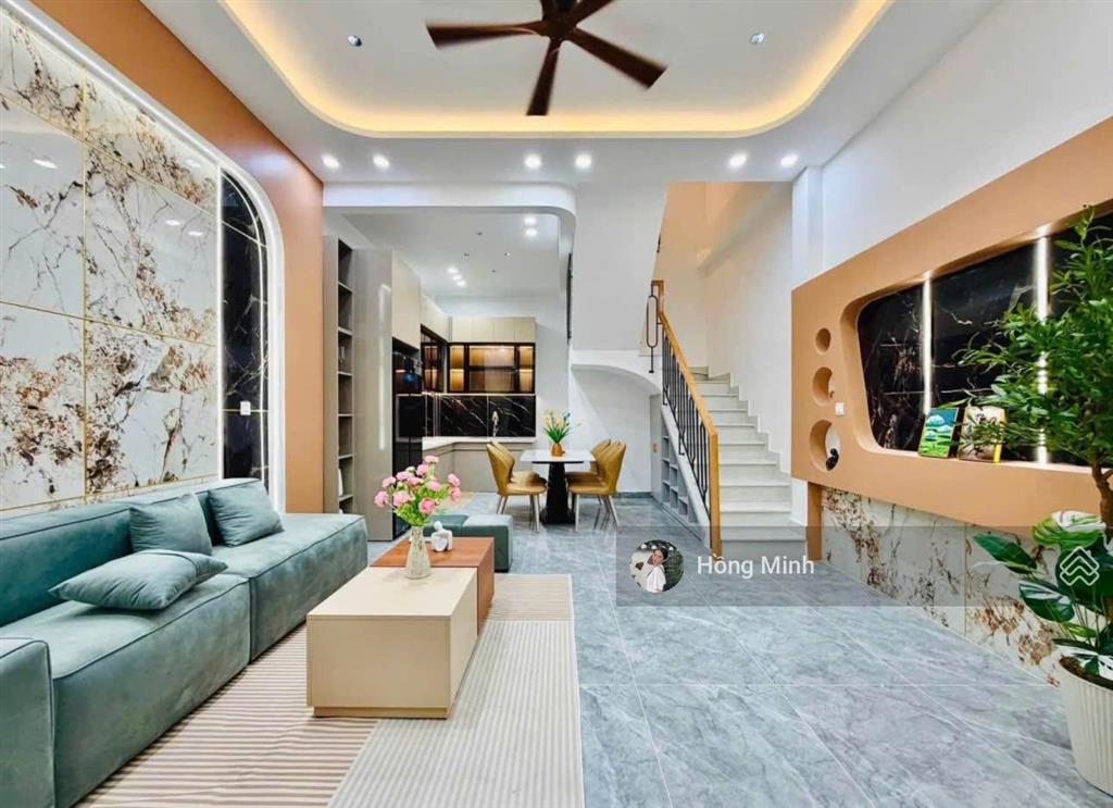Nhà mới, hẻm xe hơi quang trung, dt 7x14m, 3 lầu, 6 phòng ngủ, full nội thất
