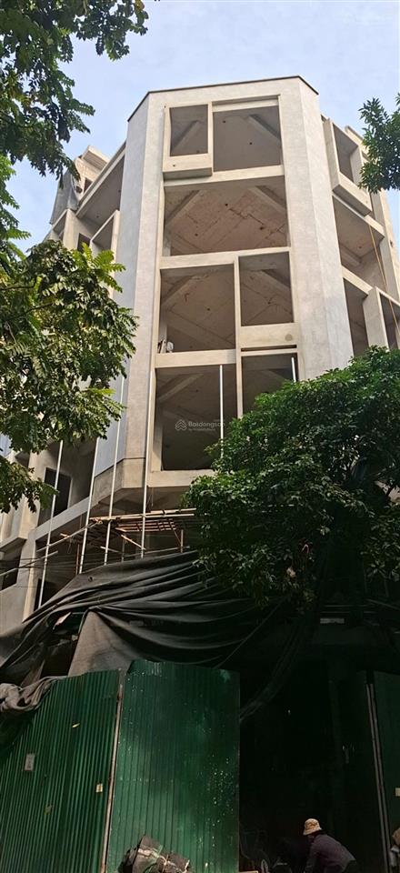 Cho thuê toà nhà văn phòng ở văn phú hà đông , thang máy , nhà mới , có cho thuê lẻ tầng