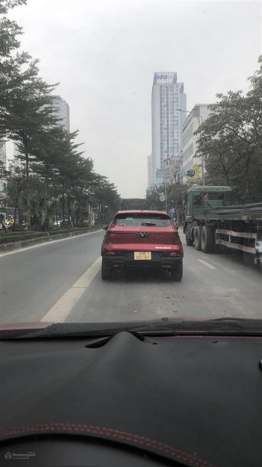 Cho thuê toà nhà văn phòng ở văn phú hà đông , thang máy , nhà mới , có cho thuê lẻ tầng