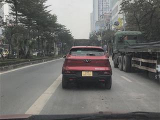 Cho thuê toà nhà văn phòng ở văn phú hà đông , thang máy , nhà mới , có cho thuê lẻ tầng