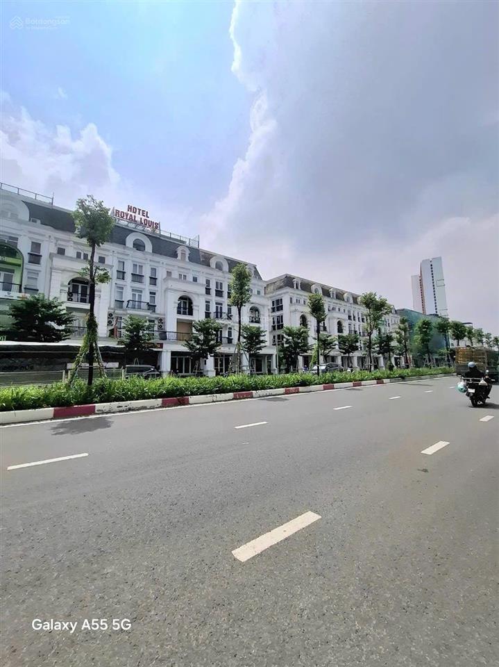 Louis đại mỗ mặt phố lê quang đạo đường 40m nhà hoàn thiện thang máy chuẩn pháp lý ,dt 120m2