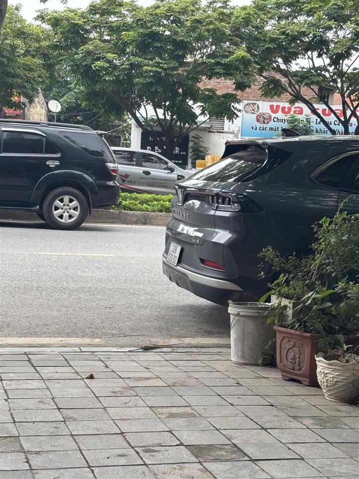 Đất đấu giá dương nội  cách 15m ra đường lê quang đạo  giá đầu tư