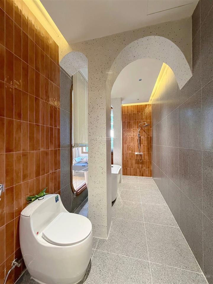 Cần bán gấp căn nhà 4 tầng giá rẻ đường lê vĩnh huy cạnh chợ hoà cường quận hải châu tp đà nẵng