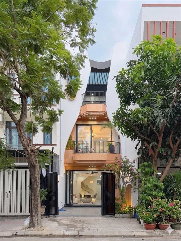 Cần bán gấp căn nhà 3 tầng giá rẻ đường huỳnh ngọc đủ phường hoà xuân, cẩm lệ tp đà nẵng
