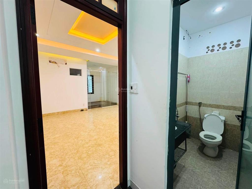 Cần bán gấp căn nhà 4 tầng giá rẻ đường dương bá trạc song song huỳnh tấn phát thuộc quận hải châu.