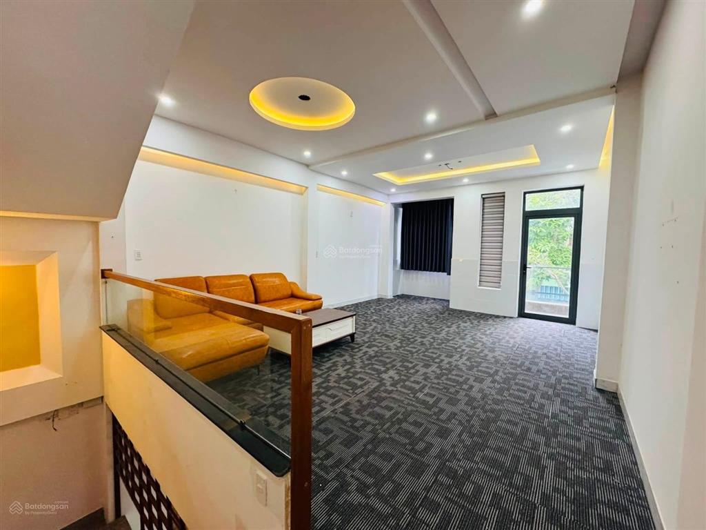 Cần bán gấp căn nhà 4 tầng giá rẻ đường dương bá trạc song song huỳnh tấn phát thuộc quận hải châu.
