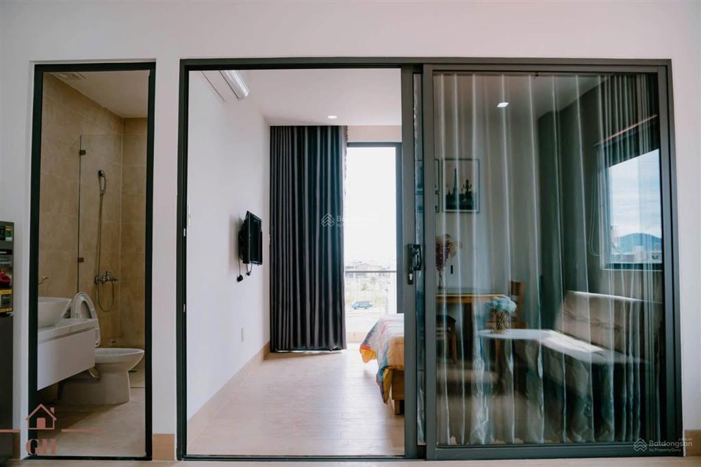 Cần bán toà căn hộ 6 tầng đầy đủ nội thất đường nguyễn hiến lê gần nguyễn phước lan hoà xuân.