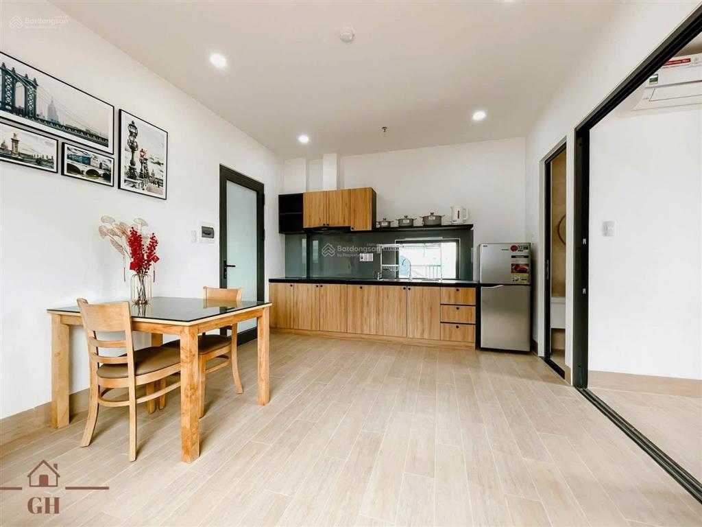 Cần bán toà căn hộ 6 tầng đầy đủ nội thất đường nguyễn hiến lê gần nguyễn phước lan hoà xuân.