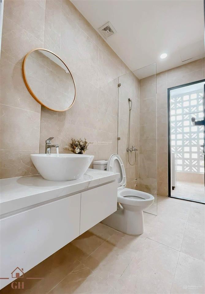 Cần bán toà căn hộ 6 tầng đầy đủ nội thất đường nguyễn hiến lê gần nguyễn phước lan hoà xuân.