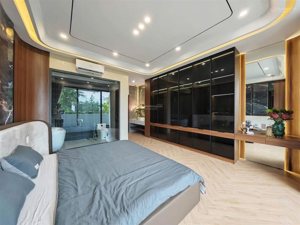 Cần bán gấp căn nhà 3 tầng giá rẻ đường cồn dầu 2 thuộc phường hoà xuân tp đà nẵng