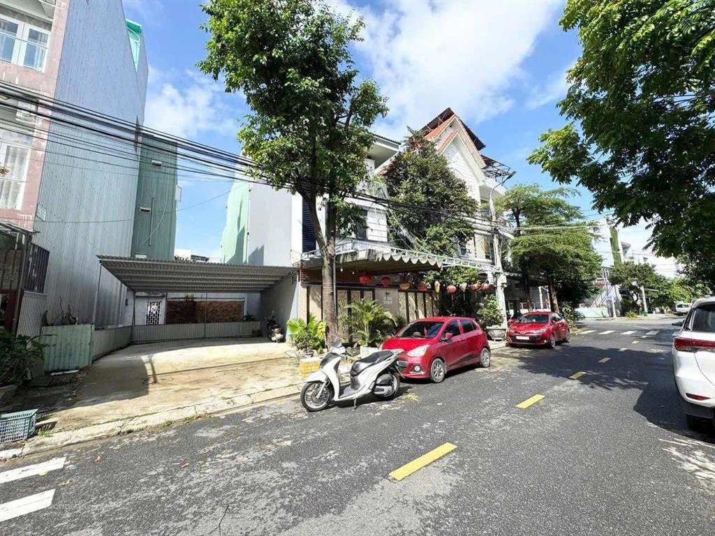 Cần bán gấp lô góc đường trần cừ và phần lăng 14 thuộc phường an khê thành phố đà nẵng.