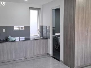 Cho thuê căn hộ dịch vụ mới xây,full nội thất, cửa sổ/ban công cực chill Hòa Hưng, Quận 10