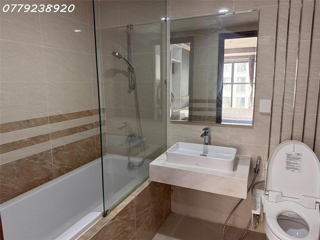 Cho thuê căn hộ Saigon Royal Residence 82m2 ban công view thoáng,23,5tr/th có thương lượng