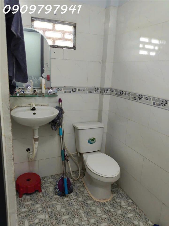 Chính chủ bán nhà riêng tại Xã Long Trạch, Huyện Cần Đước, DT 25m2, 550tr có TL