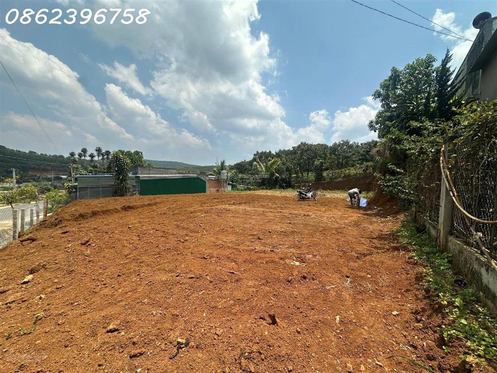 Cần bán lô đất mặt tiền siêu đẹp đường liên xã Hoà Ninh, Lâm Đồng, DT 535,8m2, giá đầu tư