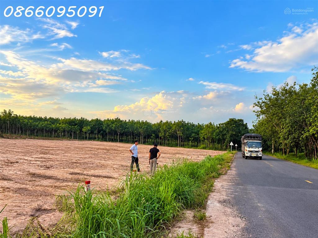 Bán nhà 1 trệt 1 lầu đường DH722, xã Long Hòa, Hồ Chí Minh, DT 180m2, 3,3 tỷ