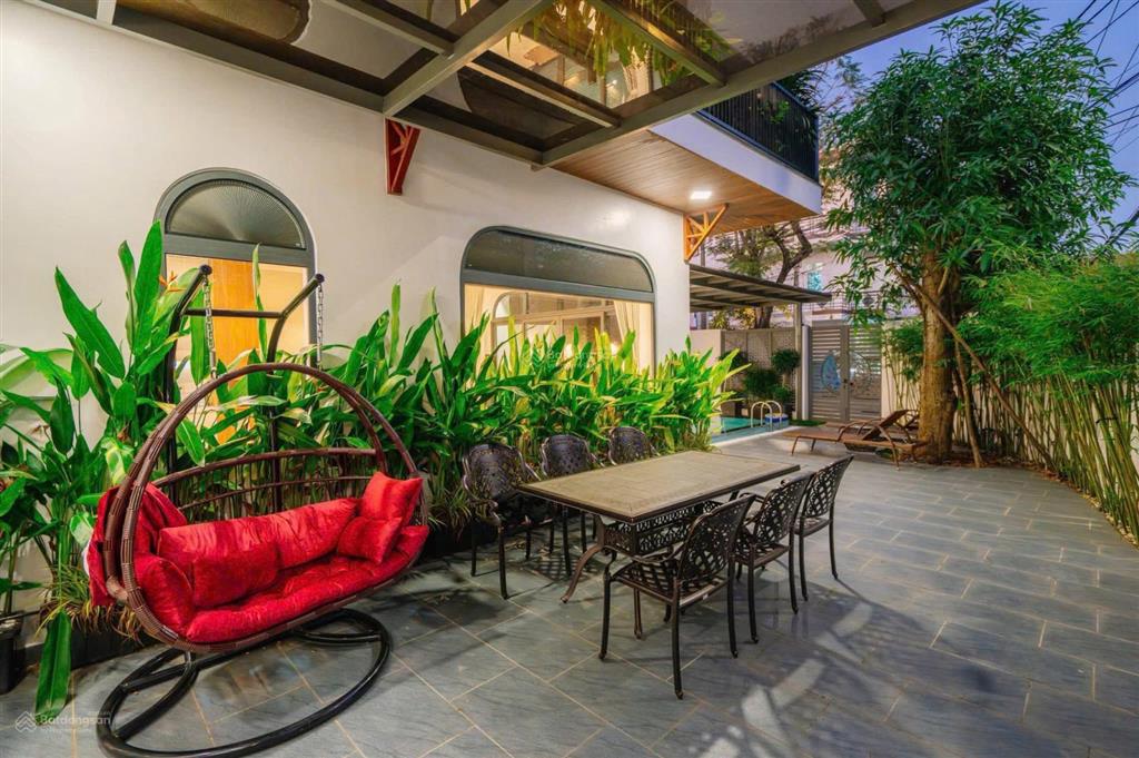 Chính chủ bán villa căn góc nguyễn đình chiểu, nhà mới xây full nt, giảm mạnh 2 tỷ