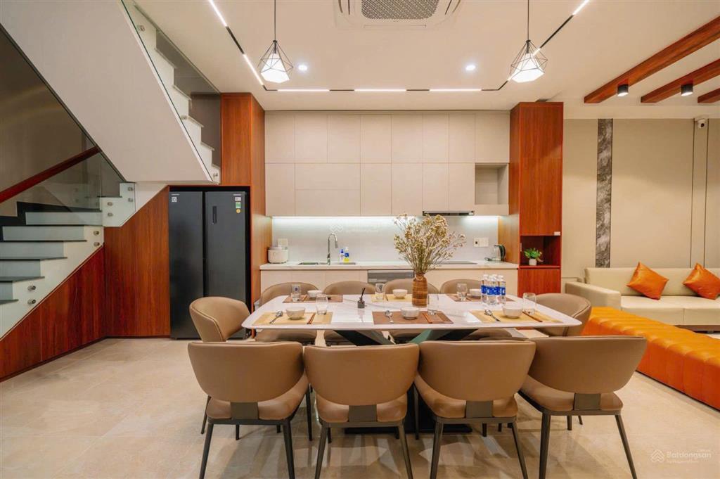 Chính chủ bán villa căn góc nguyễn đình chiểu, nhà mới xây full nt, giảm mạnh 2 tỷ