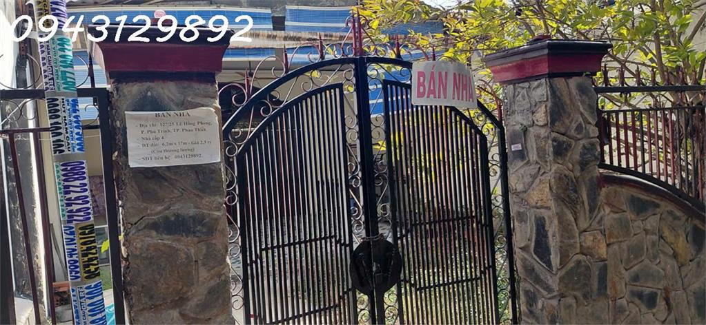 Bán đất tặng nhà cấp 4 đường Lê Hồng Phong, Phan Thiết, Bình Thuận, DT 105m2, giá 2,3 tỷ