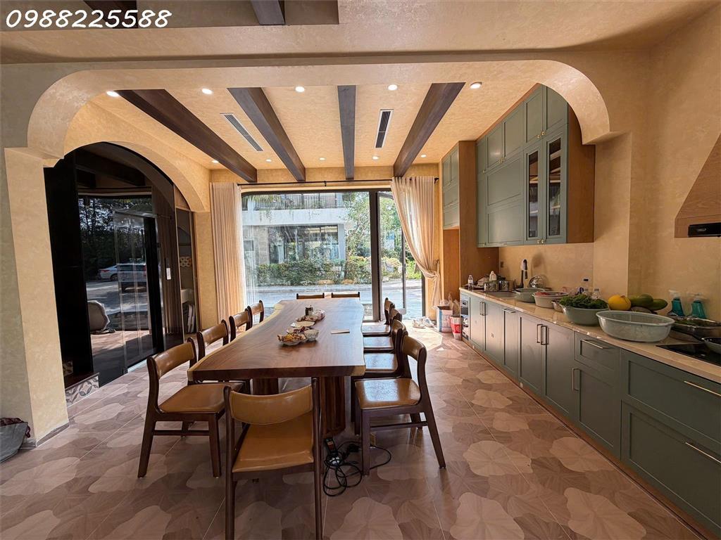 Bán căn shophouse 3 mặt thoáng SH3.07 khu A Flamingo, 5PN, nội thất hiện đại, DT 92m2