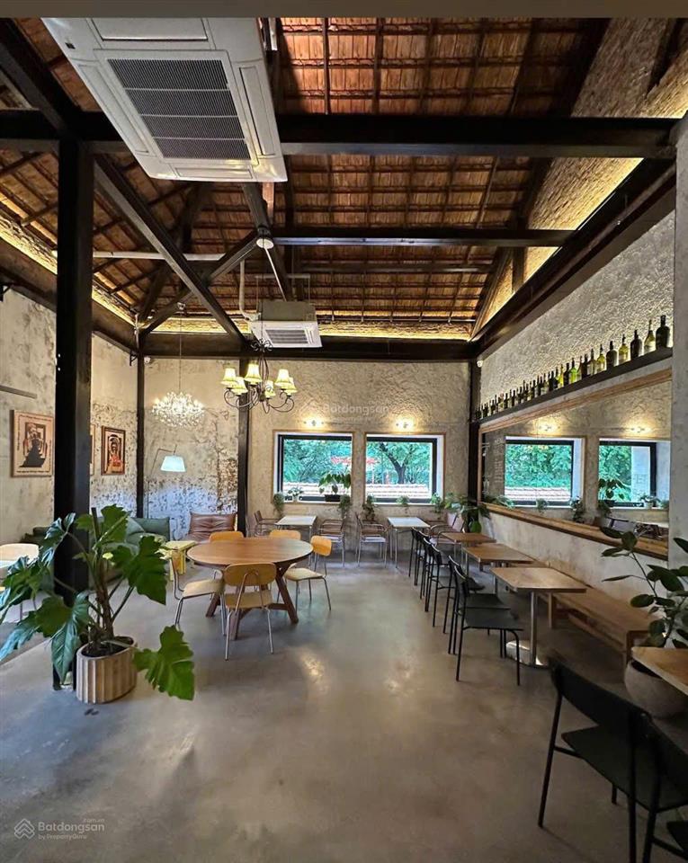 Cho thuê nhà đường trần cao vân, quận 1