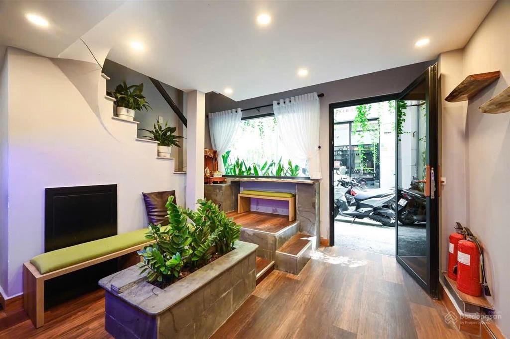 Vị trí vàng! khu vip hàm nghi,p. bến thành (4,5 x 16,5m)  5 tầng. hđt 55 triệu/tháng. chỉ 27,5 tỷ