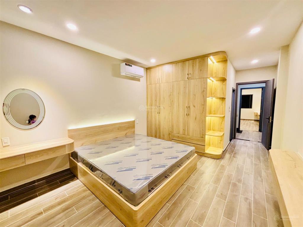 Siêu hiếm! hxh 6m nơ trang long, p7, bt  dt 4.1 x 17m (68m2)  kc 4 tầng (4 pn, 5wc)  chỉ 12 tỷ