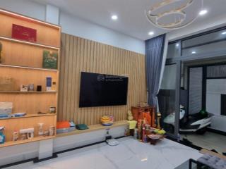 Căn duy nhất! khu sang hai bà trưng, quận 3  (4.8 x 15m) vuông vức  được xây 5 tầng  chỉ 12.7 tỷ