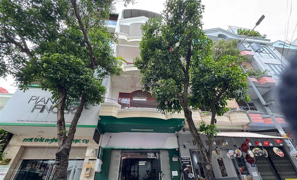 Vừa xuất hiến! mt khu đường phố ẩm thực phan xích long  dt 4.5 x 18m (80.9m2)  3 tầng  chỉ 25 tỷ