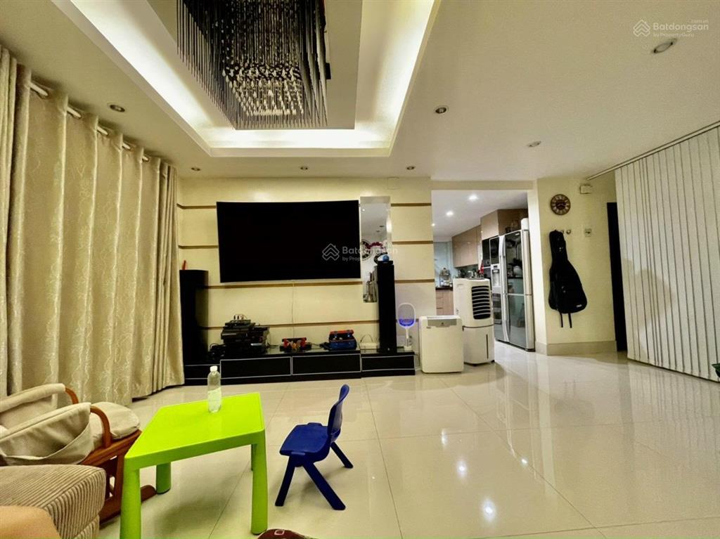 Nhà đẹp  khu sang! hẻm xe hơi nam kỳ khởi nghĩa, q3  (10 x 10.5m)  kc 5 tầng, 6 pn  chỉ 19.7 tỷ