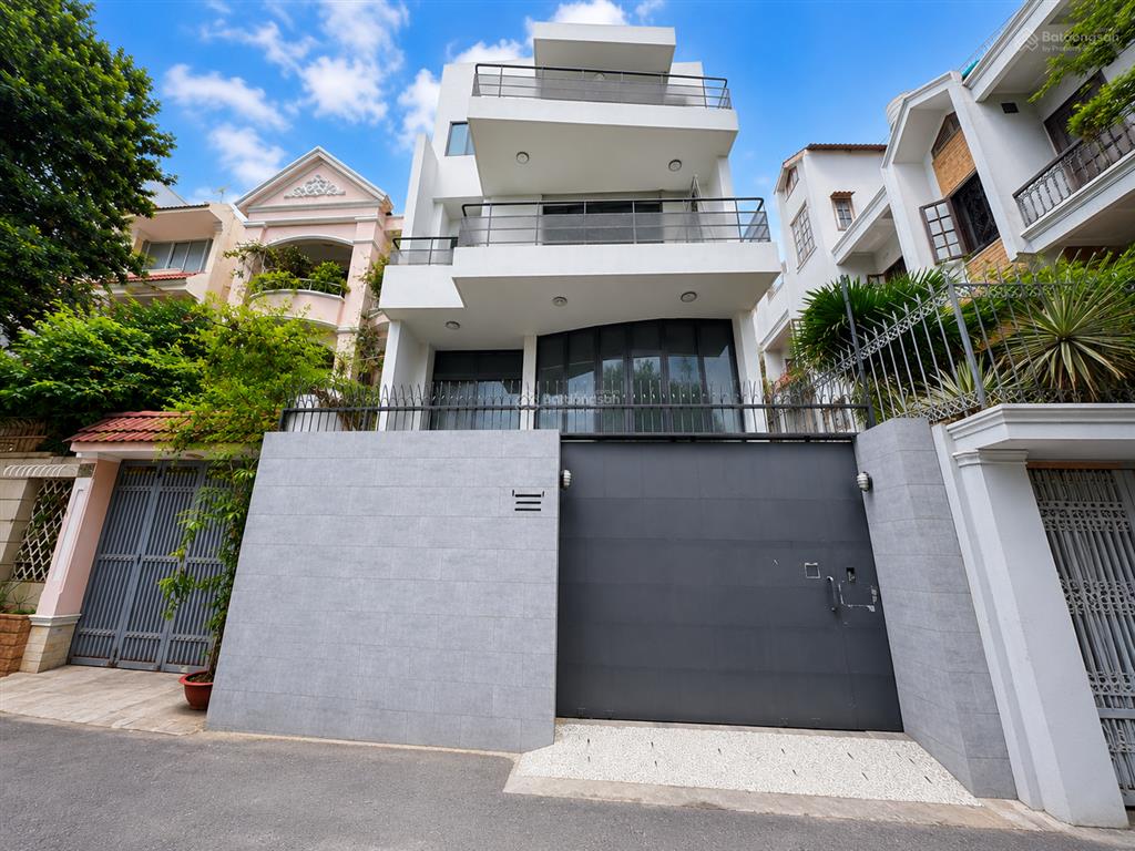 Giá tốt, villa mini! hxh yên thế, p2  (7.1 x 22m) cn 156.2m2  hầm, 3 tầng  chỉ 24.5 tỷ còn tl