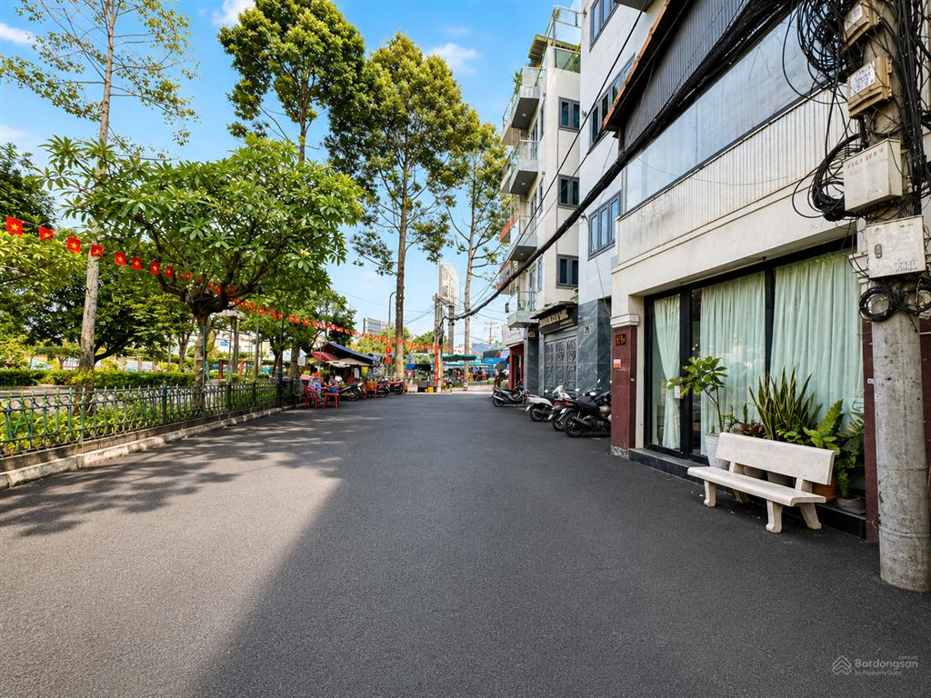 Đối diện thảo cầm viên  khu vip nguyễn thị minh khai, đa kao  (6 x 14m)  5 tầng  chỉ 19,9 tỷ