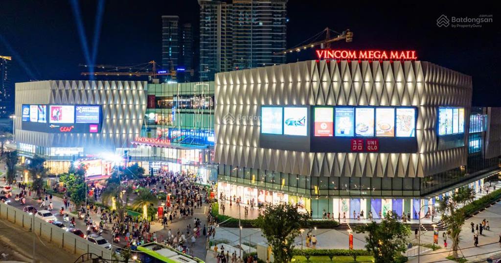 Bán nhà phố vinhomes grand park, diện tích 84 m2, ngang 7m. vị trí đẹp. giá 13.5 tỷ