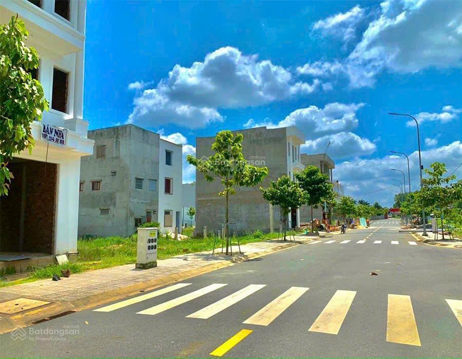 Chính chủ cần bán nền đất liền kề tại dự án khu đô thị ijc@vsip. giá 6 tỷ dt 300 m2. ngang 10m