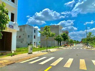 Chính chủ cần bán nền đất liền kề tại dự án khu đô thị ijc@vsip. giá 6 tỷ dt 300 m2. ngang 10m