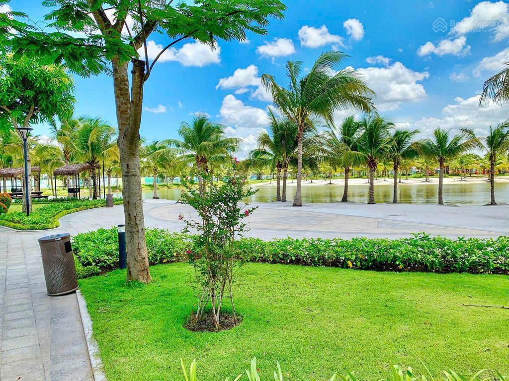 Chính chủ bán căn hộ 2pn, 2wc tại tháp beverly vinhomes grand park quận 9 (cũ). giá 4,9 tỷ, dt 80m2