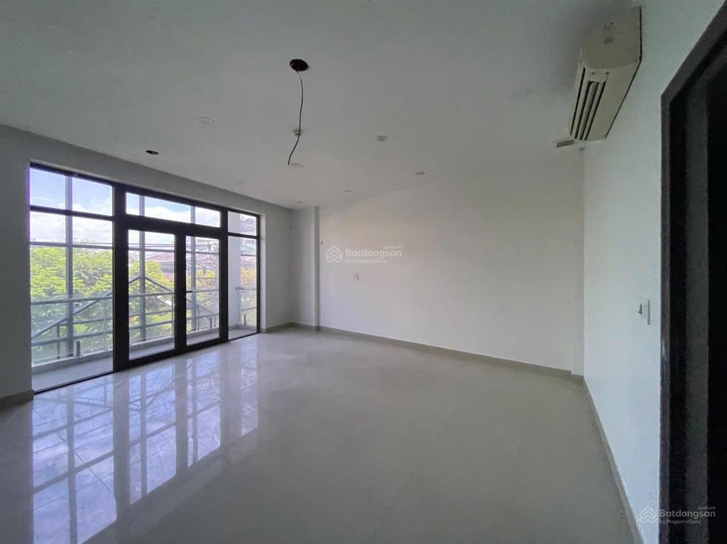 Cho thuê tòa nhà 5 tầng mặt tiền hải châu ngay ngã 6 nguyễn văn linh  gọi em bảo