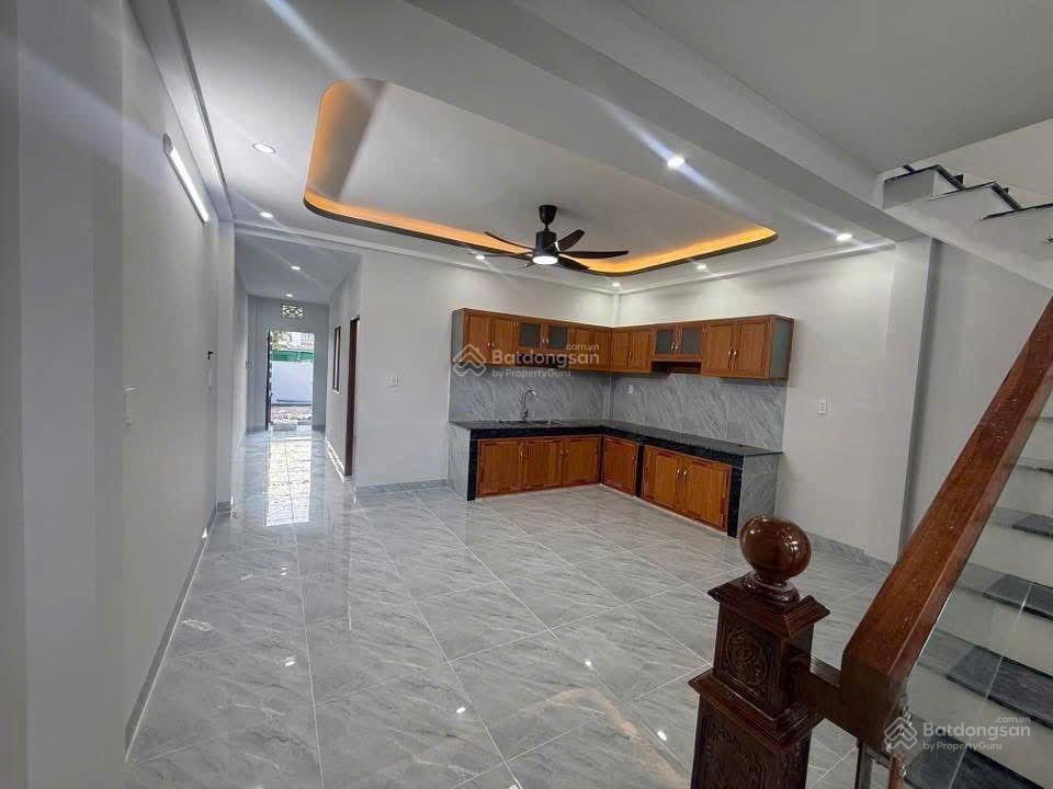 Nhà ngay mặt tiền chánh phú hoà, bến cát, bình dương