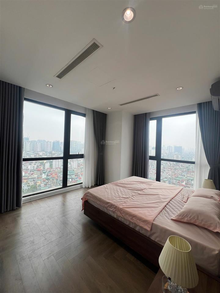 Ban quản lý gửi em bán gấp căn hộ 1pn, 2pn, 3pn, 4pn dự án royal city.  xem nhà tpkd 0387 032 ***