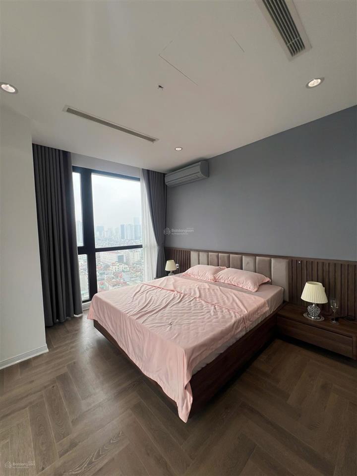 Ban quản lý gửi em bán gấp căn hộ 1pn, 2pn, 3pn, 4pn dự án royal city.  xem nhà tpkd 0387 032 ***
