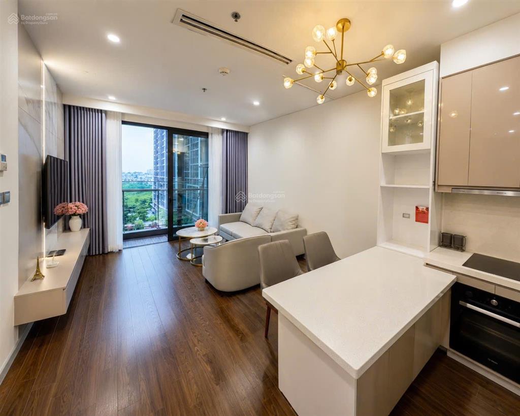 Cho thuê 1pn+1 full nội thất masteri west heights b  có slot ô tô hầm, vào ở ngay