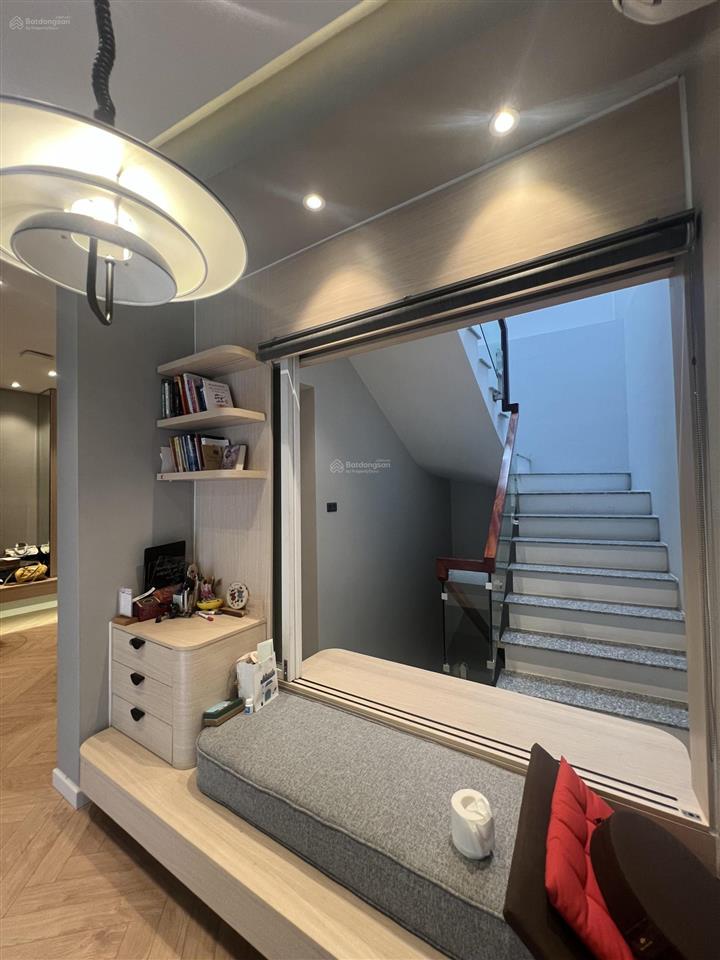 Hiếm! bán nhà phúc lợi  long biên, lô góc  oto tránh, 70m2, giá 13 tỷ