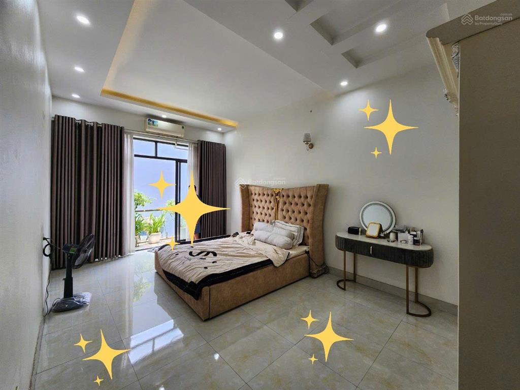 Bán nhà biệt thự 3 tầng 150m2/180m2 mặt phố chợ thái phù lô góc ôtô tránh kinh doanh  giá 13.8tỷ