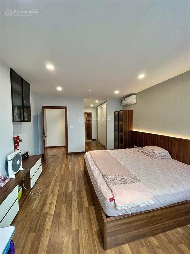 Chuẩn sống thượng lưu! chcc goldmark city  135m2 full nội thất về ở ngay  slot oto  chỉ 11.2 ty